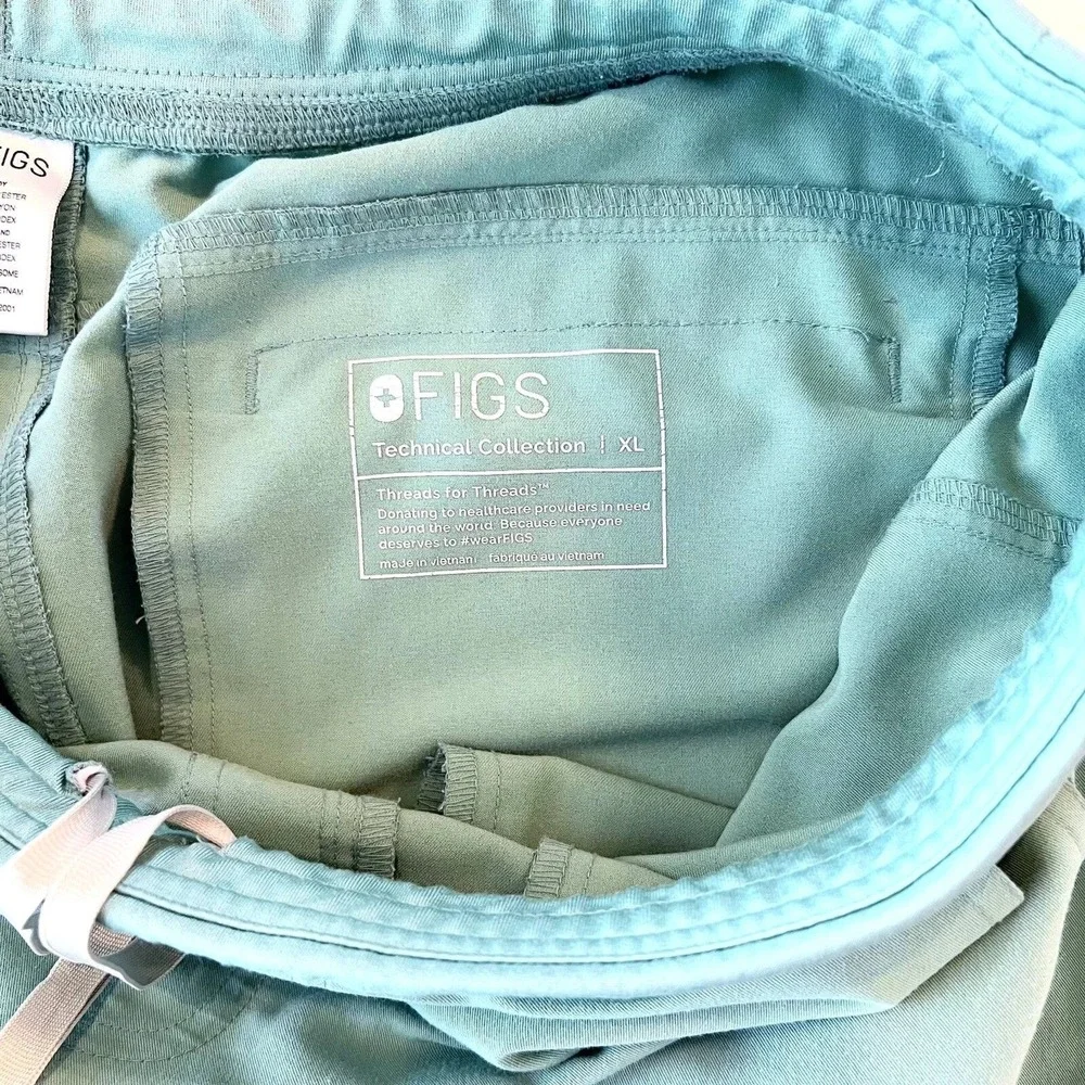 Figs‎ Axim Cargo Technical Collection Scrubs Bottoms Men's  XL